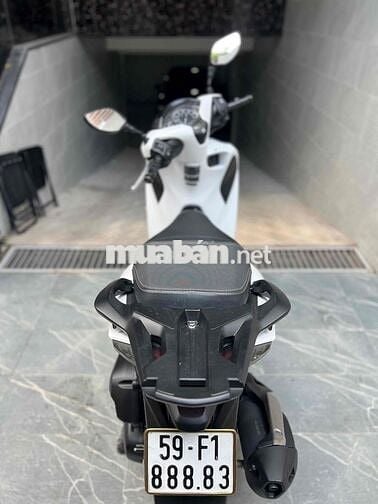 SHVN 150 dk 2017 biển số 888.83
