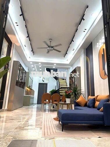 NHÀ 2 TẦNG ĐẸP — ĐƯỜNG SỐ 4 PHƯỜNG BÌNH HƯNG HÒA (4m x 18m)