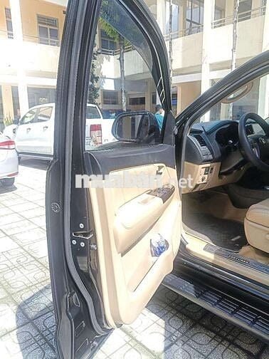 Toyota Fortuner 2015 AT một chủ mua mới từ đầu