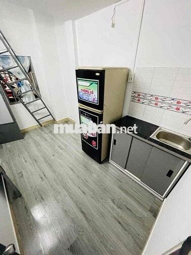 căn 2pn 2 máy lạnh bếp wc dưới trệt xe đẩy dc vào phòng bếp giờ tự do