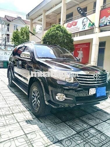 Toyota Fortuner 2015 AT một chủ mua mới từ đầu