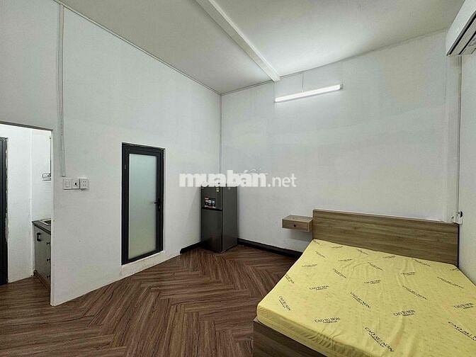 🏡CĂN HỘ 1PN CỬA SỔ LỚN, MẶT TIỀN, GẦN VÒNG XOAY DÂN CHỦ