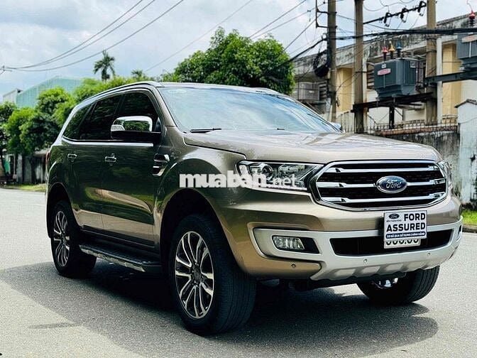 Everest 2019 Titan 1cau - 64000 km - 400tr nhận xe