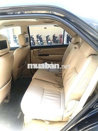 Toyota Fortuner 2015 AT một chủ mua mới từ đầu