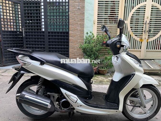 SYM Shark 125cc 2013 trắng đen SD37000km bs.Tphcm