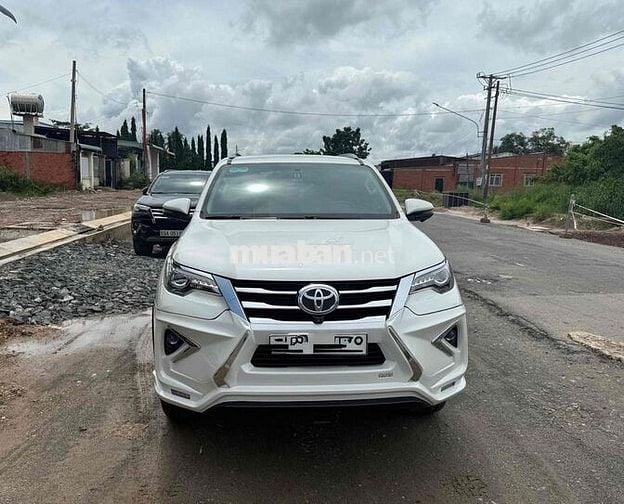 Toyota Fortuner 2018 2.8V 4x4 AT - 90000 km
