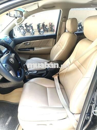 Toyota Fortuner 2015 AT một chủ mua mới từ đầu