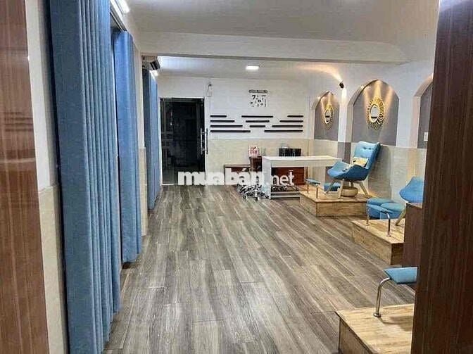MẶT TIỀN PHẠM VĂN ĐỒNG – NHÀ ĐẸP , CÓ THANG MÁY, VỊ TRÍ VÀNG - BT