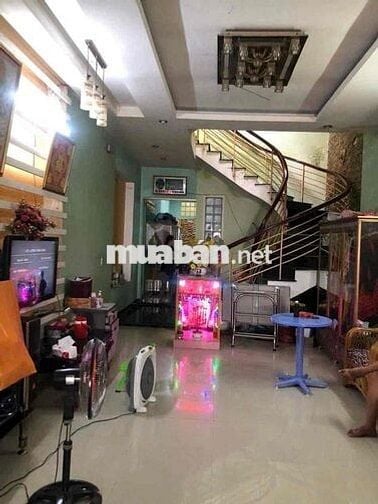 nhà thuê MT hẻm Bùi tư toàn an lạc bình Tân DT 135m giá 13tr