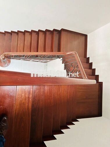 NHÀ ĐƯỜNG SƯ VẠN HẠNH DIỆN TÍCH: 8X19M TRỆT 2 LẦU CHO THUÊ