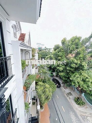 CHO THUÊ NHÀ HẺM XE TẢI NGUYỄN THỊ MINH KHAI, QUẬN 1. CÓ GARA OTO