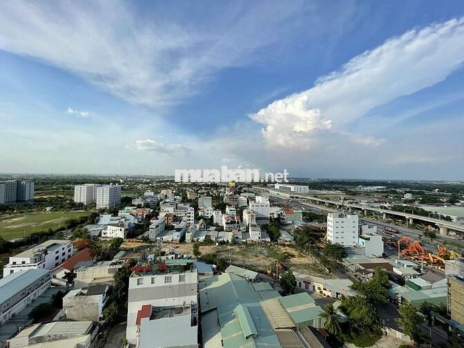 CHÍNH CHỦ cần bán nhanh 2PN Bcons Suối Tiên tầng 15 view hồ bơi