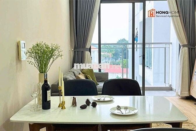 Cho thuê căn 2PN-2WC thang máy hầm xe Cách Mạng Tháng 8 Quận 10