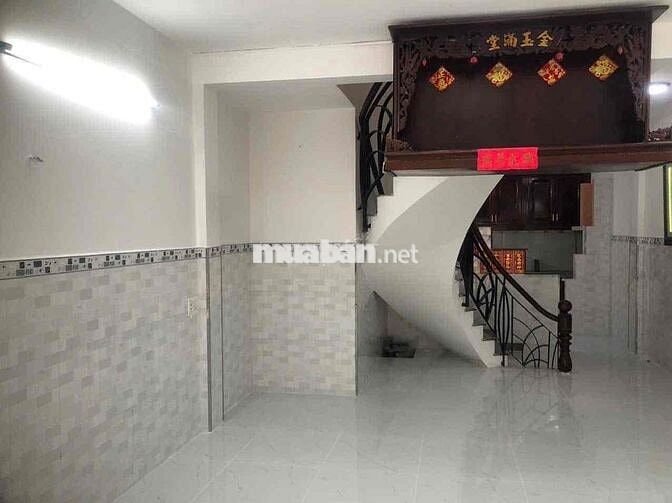 nhà thuê mới Cầu Rạch Nhảy, 4PN, 3lầu, hẻm3m, cách đướng lớn 20m, 10tr