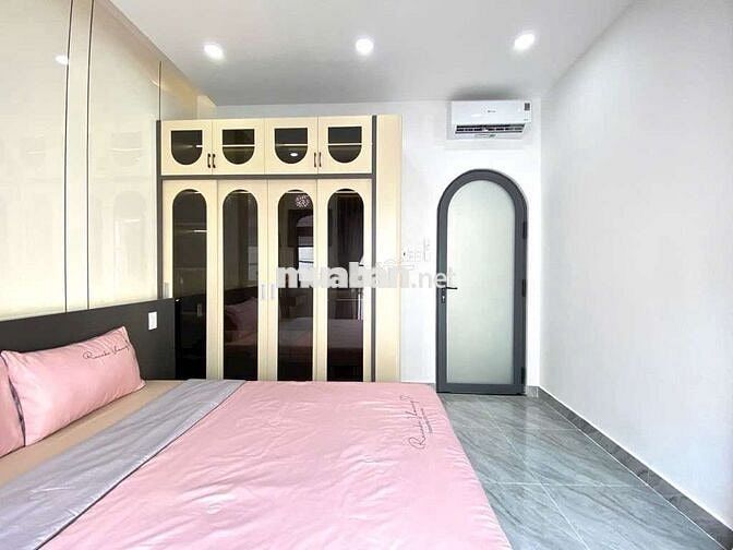 Nhà Mới 2 Tầng Nội Thất Đẹp, Gần ST Emart 2