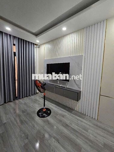 NHÀ 5 TẦNG ĐẸP — ĐƯỜNG TÔ HIỆU PHƯỜNG HIỆP TÂN (4,5m x20 m)