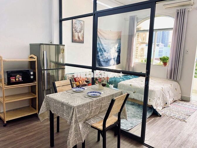 CHO THUÊ CĂN HỘ FULL NỘI THẤT 1PN CÓ BAN CÔNG RỘNG RÃI-BÌNH THẠNH