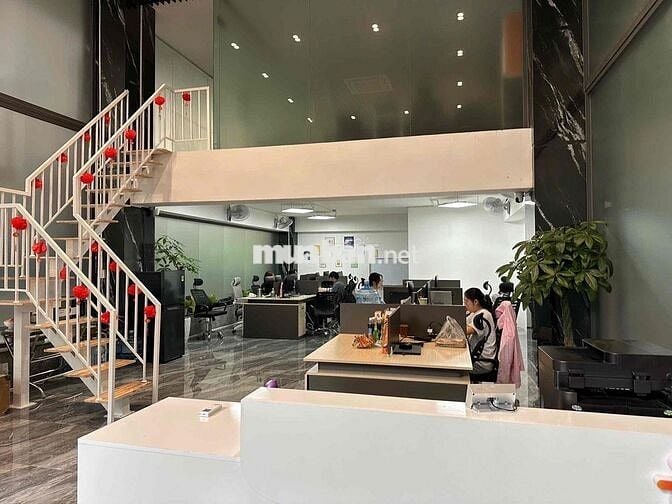 Cho thuê mặt bằng văn phòng 120m² Quận 3, giá 125 triệu/tháng (-VAT)
