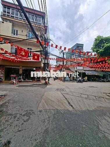 NHÀ QUẬN HOÀN KIẾM ,Ô TÔ ĐỖ CỬA,4 TẦNG