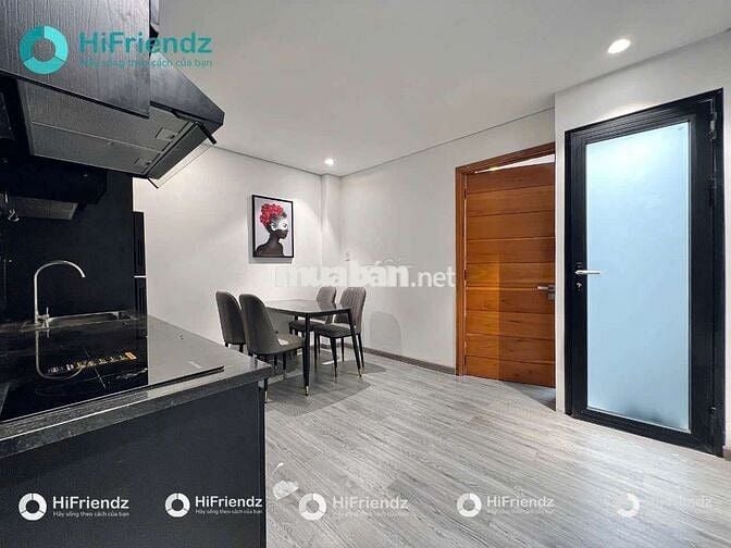 Căn 2 Phòng Ngủ Cao Cấp Sát Vách Quận 1