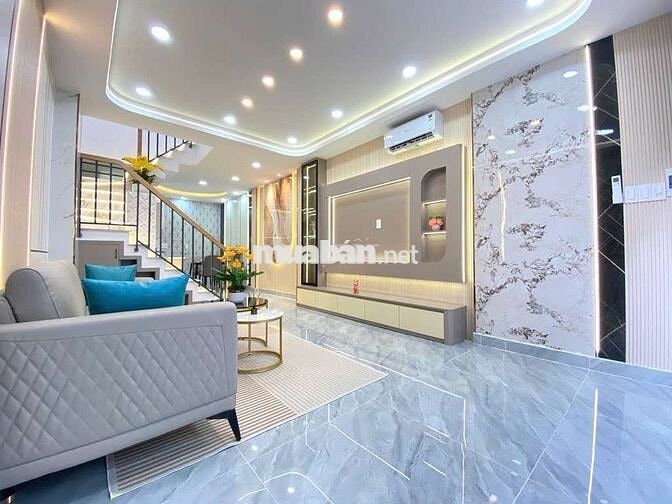 Nhà Mới 2 Tầng Nội Thất Đẹp, Gần ST Emart 2