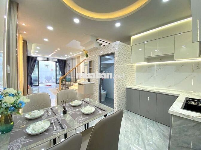 Nhà Mới 2 Tầng Nội Thất Đẹp, Gần ST Emart 2