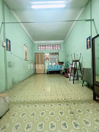 - BÁN NHÀ Q4 KHU HAI MƯƠI THƯỚC HẺM TRUỚC NHÀ 4M