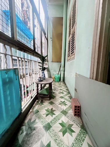 - BÁN NHÀ Q4 KHU HAI MƯƠI THƯỚC HẺM TRUỚC NHÀ 4M