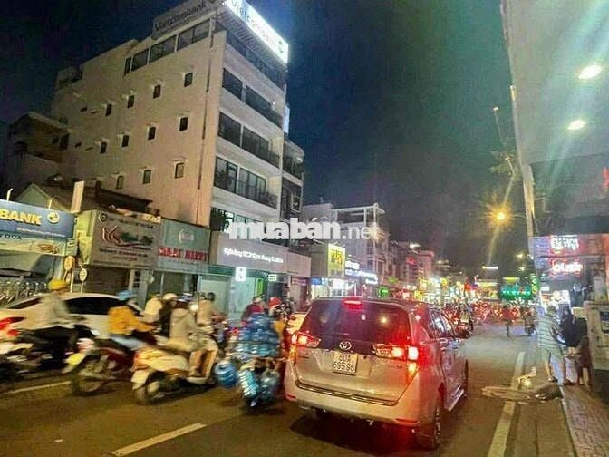 BÁN NHÀ MẶT TIÊN KHU VỰC KINH DOANH SẦM UẤT