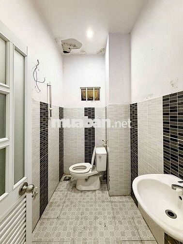 🌟 CƠ HỘI VÀNG! BÁN NHÀ HẺM XE HƠI QUANG TRUNG - GV + GIÁ CỰC TỐT 🌟