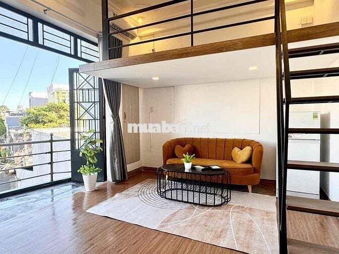 Cho Thuê Căn Duplex Ban Công Lớn Tách Bếp Máy Giặt Riêng Ngay Quận 10