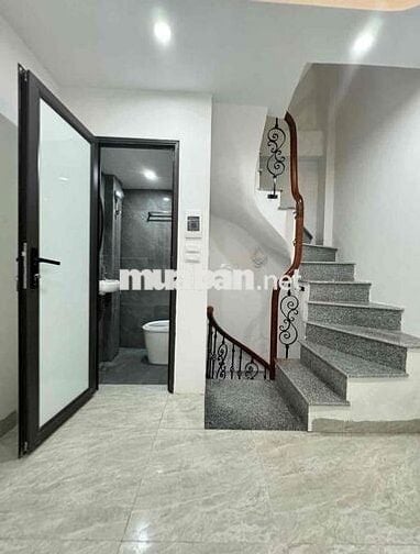 CHO THUÊ NHÀ NGUYÊN CĂN PHỐ PHƯƠNG MAI. GIÁ 6TR5