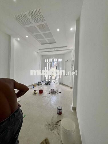 Nhà Mới Sạch Sẻ DT 130m2 1Trệt 1Lầu 2Pn 2Wc Đườn Tải Đậu Cửa Ngã Tư Ga