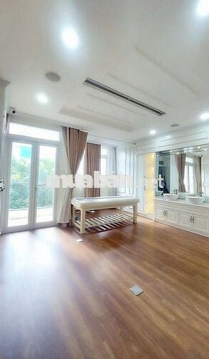 SIÊU PHẨM NHÀ MỚI- 220B Nguyễn Trọng Tuyển, P8, PN-DTSD: 300m2