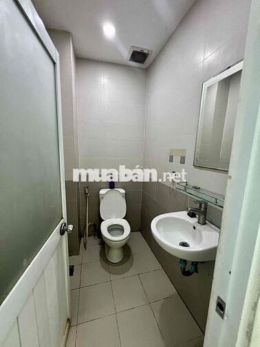 Nhà Mới Sạch Sẻ DT 130m2 1Trệt 1Lầu 2Pn 2Wc Đườn Tải Đậu Cửa Ngã Tư Ga