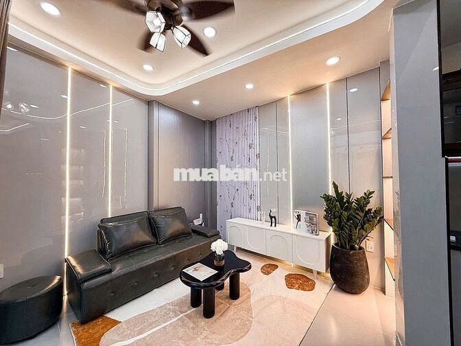 🔥NHÀ MỚI XÂY 100% FULL NT CAO CẤP🔴DTSD:125M2🔴2PN-3WC🔴3TẦNG🔴CHỈ 6Đồng7🔴