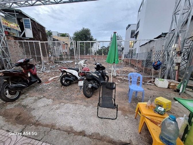 Cho Thuê Đất Trống Mặt Tiền: Nơ Trang Long, Bình Thạnh- DT: 560m2