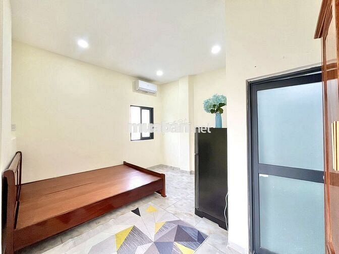 NGAY GẦN KCX TÂN THUẬN, PHÒNG 25M2 MỚI TINH FULL NỘI THẤT TIỆN NGHI