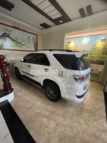 Bán Xe Toyota fortuner TRD năm 2015 một đời chủ mua mới ODO 150.000 km
