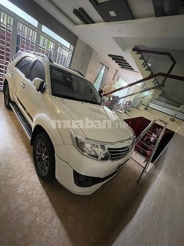 Bán Xe Toyota fortuner TRD năm 2015 một đời chủ mua mới ODO 150.000 km