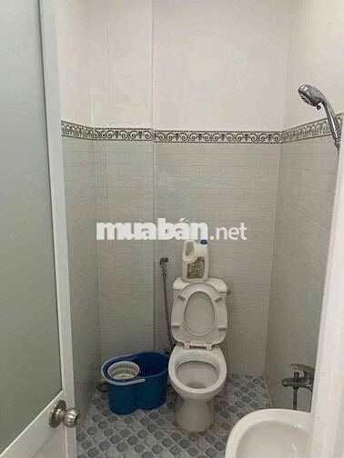 🏠Cho thuê nhà 9tr/ tháng.  DT: 4,2m x 18m 1 Trệt 2 Lầu (4PN 3WC) 1/ Đư
