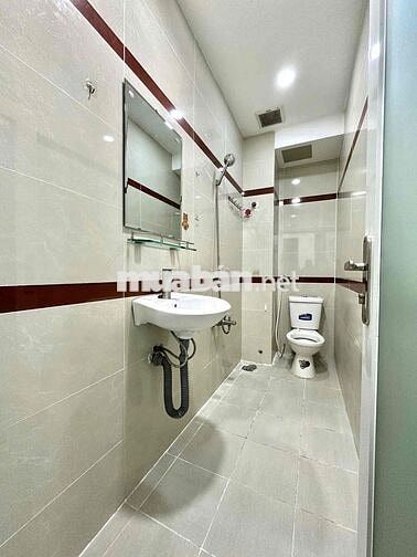 Căn Hộ Studio Cửa Sổ 20m2 - Ngay Bờ Kè Trường Sa - Gần Hồng Bàng, UEF