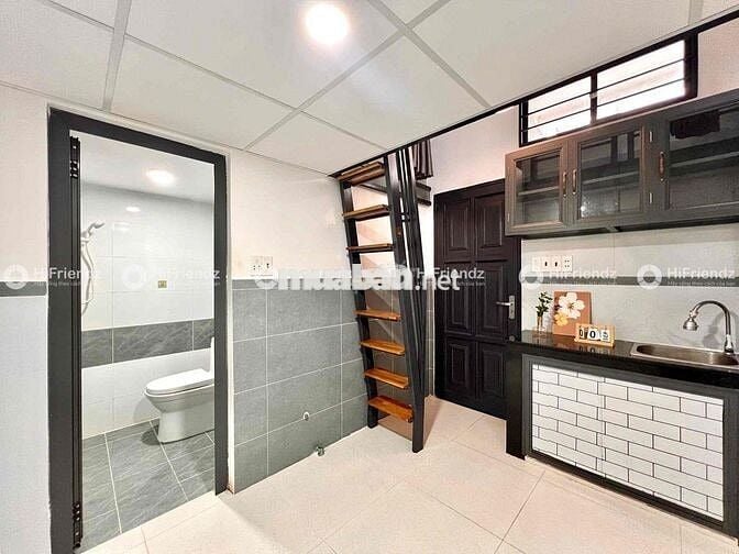 TRỐNG SẴN 1P CÓ GÁC - SẴN MÁY LẠNH - GẦN ĐẦM SEN - ĐH VĂN HIẾN