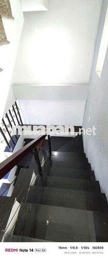 BÁN NHÀ 3 LẦU DT KHỦNG . P 16 Q 8. .