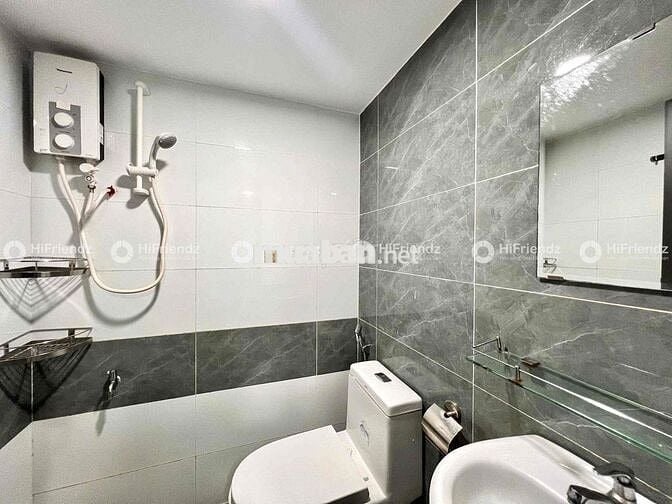 TRỐNG SẴN 1P CÓ GÁC - SẴN MÁY LẠNH - GẦN ĐẦM SEN - ĐH VĂN HIẾN