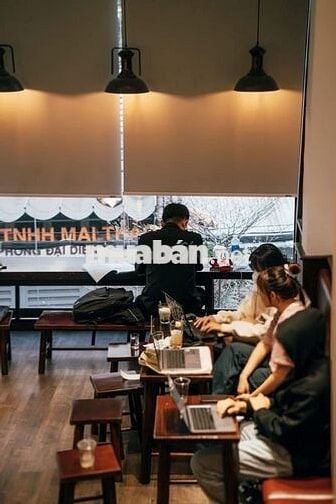 Sang nhượng quán cà phê đông đúc 2 mặt tiền
