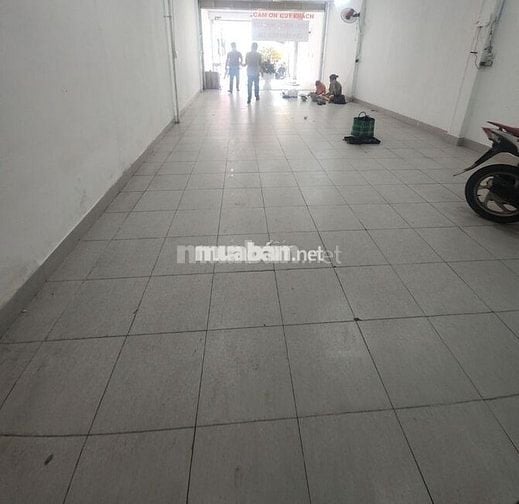 Cho thuê nhà mặt tiền Nguyễn Ảnh Thủ Q12, 8x26m trống suốt vị trí đẹp