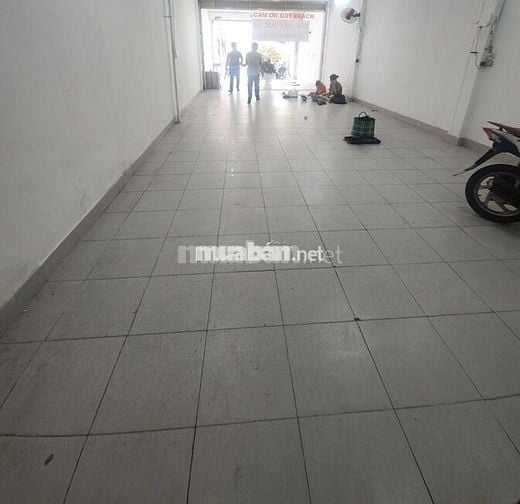 Cho thuê nhà mặt tiền Nguyễn Ảnh Thủ Q12, 8x26m trống suốt vị trí đẹp