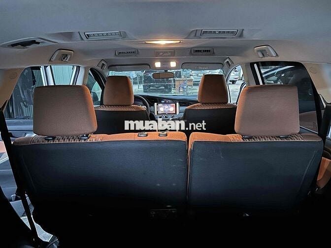 Toyota Innova 2019 2.0E - 389Tr