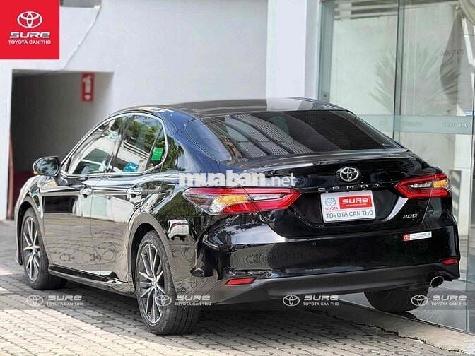 Toyota Camry 2022 2.0 Q - siêu lướt 22k km